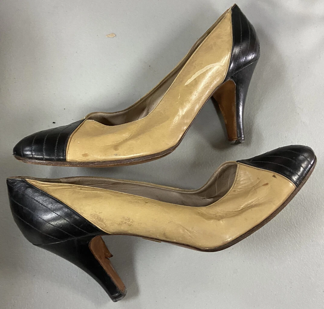 Vintage Chanel Heels Shoes 1980’s 7.5-8