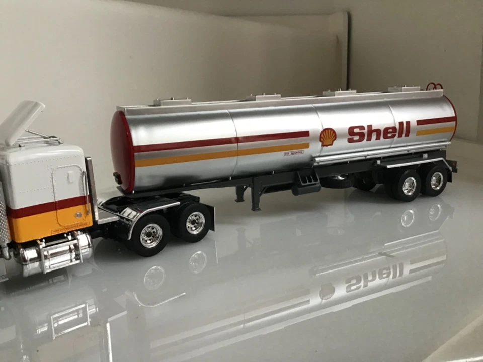 Camion d'Epoca Modellino Camion Truck Peterbilt 359 Cisterna Shell 1/43 - Immagine 2 di 4