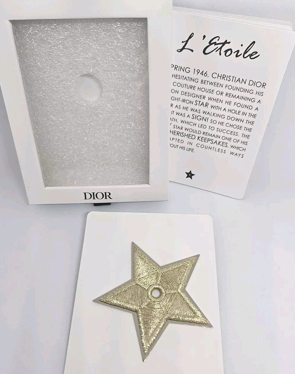 DIOR CD Icon ブローチ スターリングシルバー & クリスタル DIOR
