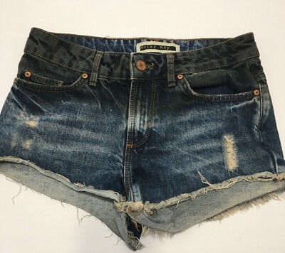 Noisy may Women's sz 2 / 3* denim Ombre cut off distressed booty jean _shorts
