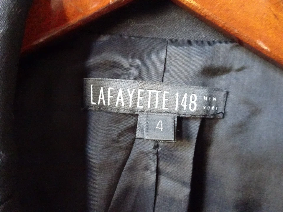 LAFAYETTE 148 NEW YORK Blazer Jacket Black Lined Career Style Size 4 2 Button - Image 3 of 4