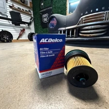 (1) GM  PF458G Engine Oil Filter Kit genuine oem