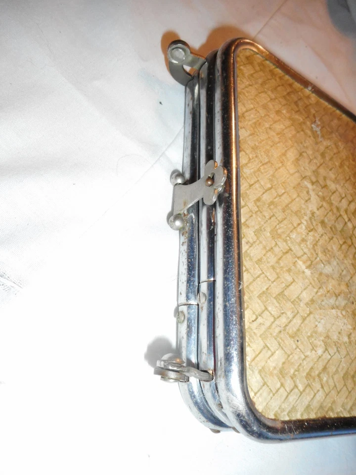 ANCIEN MIROIR DE BARBIER TRIPTYQUE AVEC SA CHAÎNETTE UNE VITRE CASSEE - Photo 4/4