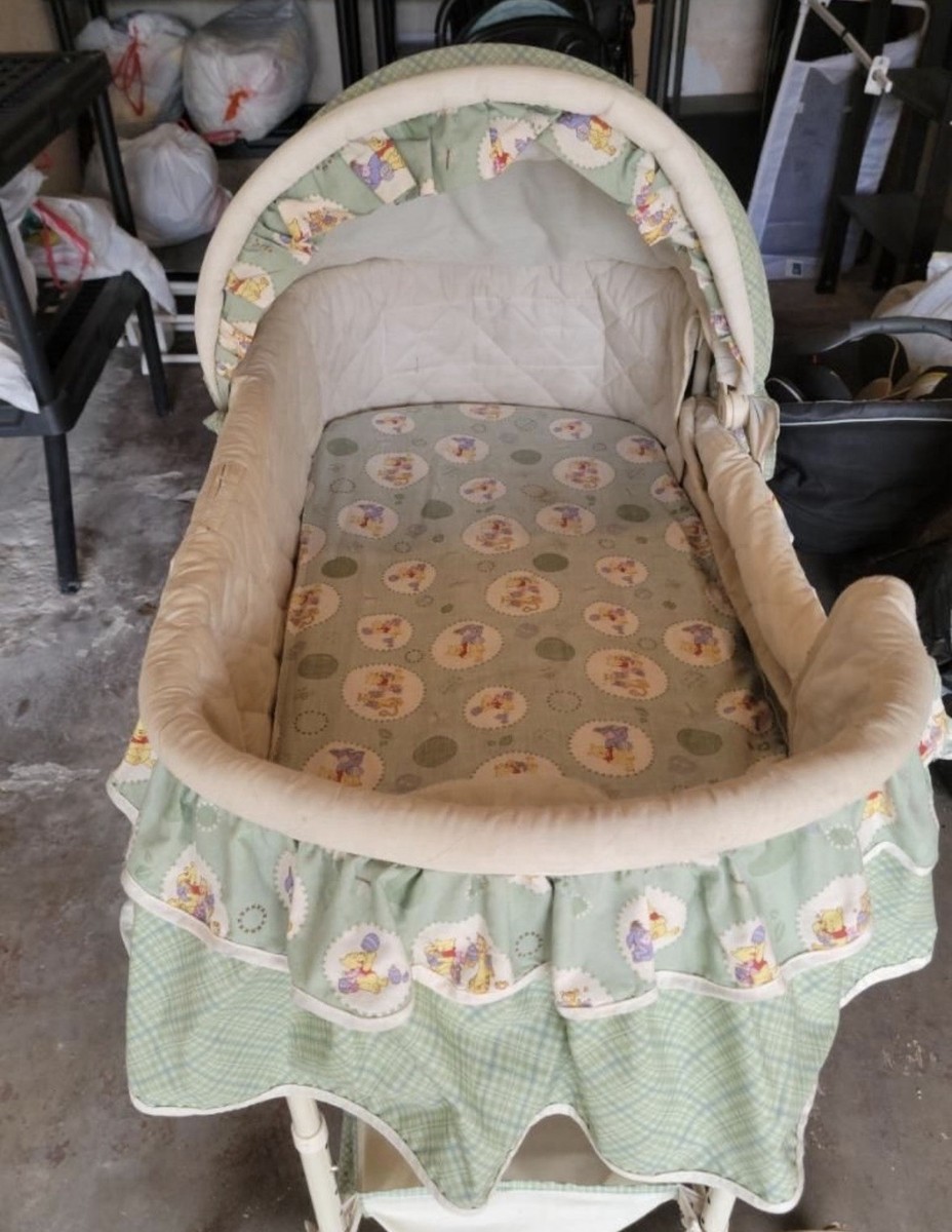 Pooh Bassinet Winnie The Pooh Vintage Bassinet Crib Set With Dust