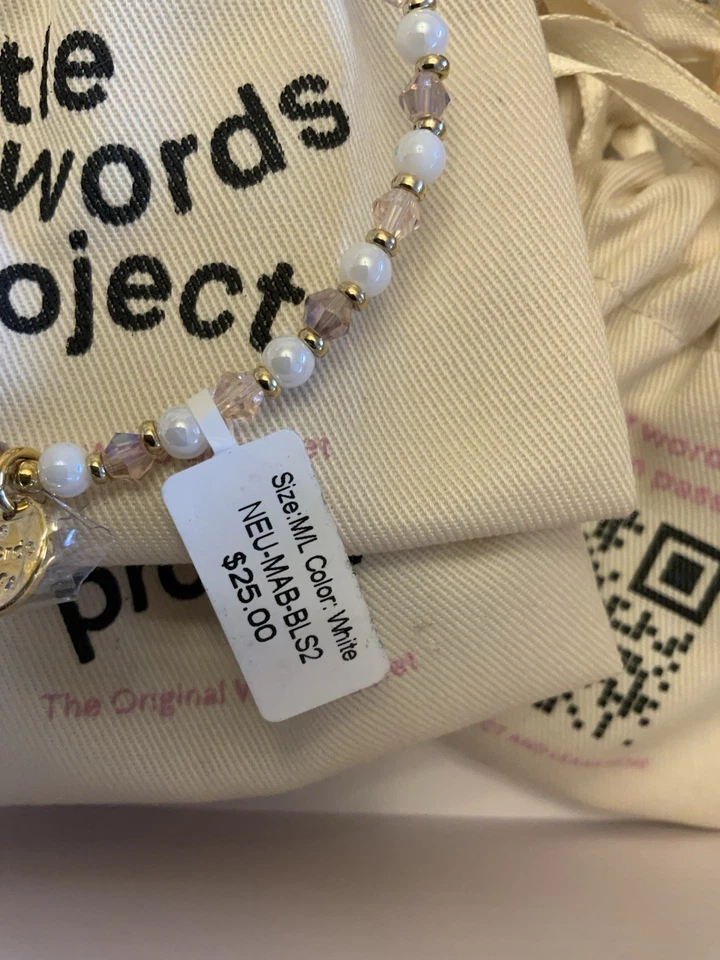 Pulsera con cuentas Little Words Project “luna y espalda” nueva con etiquetas precio de venta sugerido por el fabricante $25 M/L Foto 3 de 4