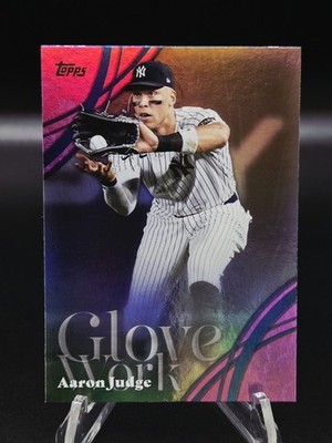 2026 Topps Series 2 Aaron Judge Pink Glove Work #GW-32 New York Yankees 