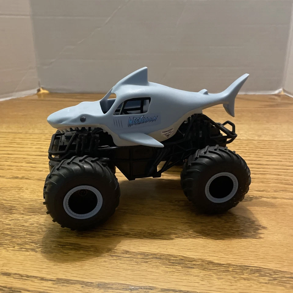 Monster Jam Official Megalodon Remote Control Truck, 1:24 Scale - No Remote - Image 2 of 4