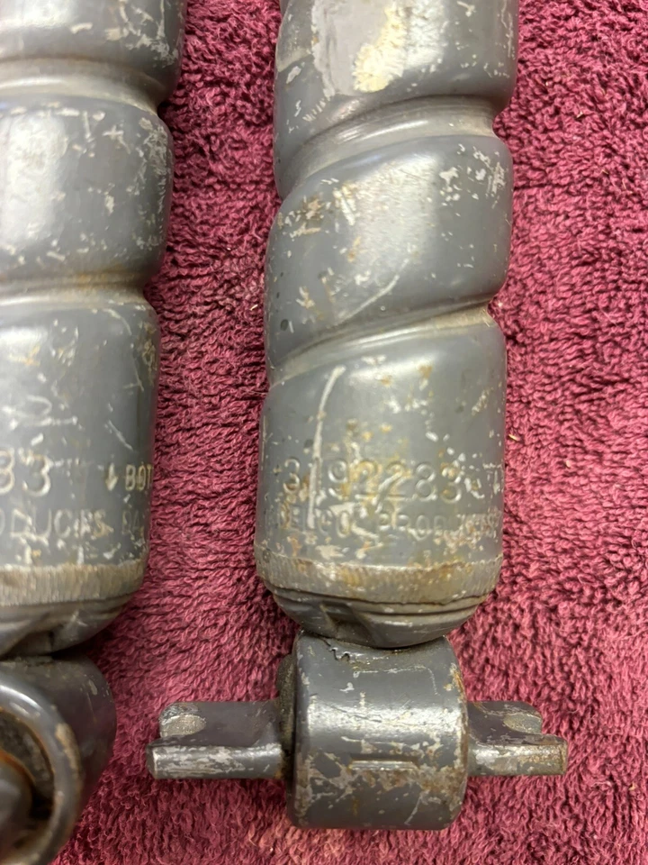 Chevrolet Chevelle y Pontiac GTO 1971 GM amortiguadores en espiral delanteros 3192283 con fecha 025-72 Foto 3 de 4