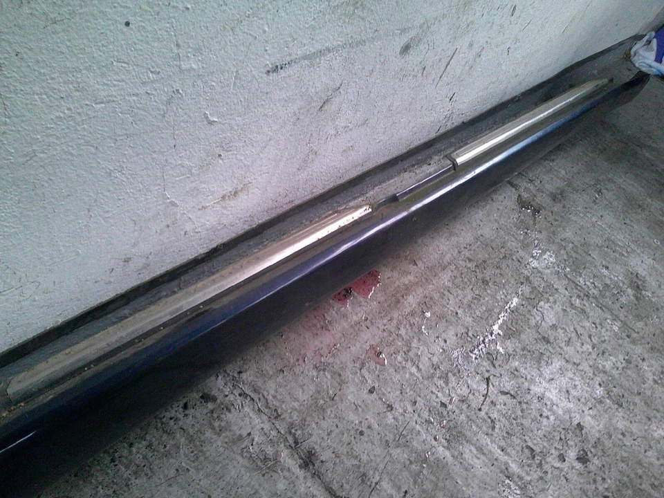 Original Volvo V70 I 1 Seitenschweller Schweller Verkleidung Abdeckung rechts - Bild 3 von 4