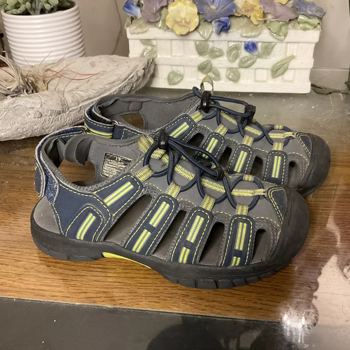 Sandals khombu shop