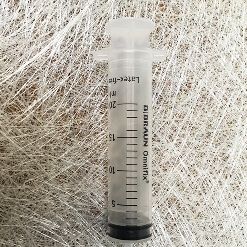 1kg Fibreglass GRP Polyester Resin, Hardener & Syringe Kit - Lloyds Approved - Picture 4 of 9