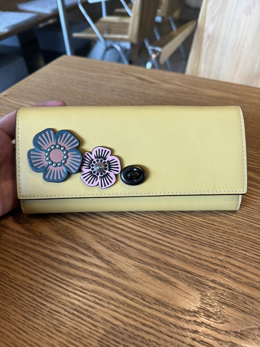 COACH Tea Rose Turnlock Trifold Wallet NWOT