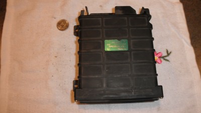 Bosch#0280800104,VW#811906264 Fuel Inj.ECU Jetronic Control Audi 80,100,VW Golf