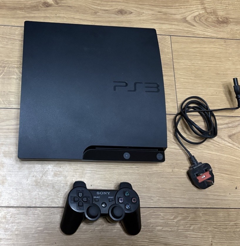 Sony PlayStation 3 Slim Console 160 GB - Black Complete VGC