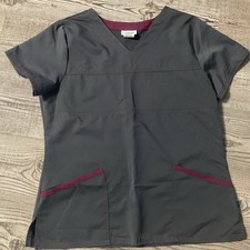 Scrubstar NWOT Grey Scrub Top. Short Sleeve. Two Pockets. Grey. Contrast Pockets