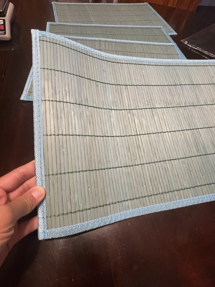 "Juego de 4 manteles individuales de bambú 12 x 18"" color verde azulado" Foto 3 de 4