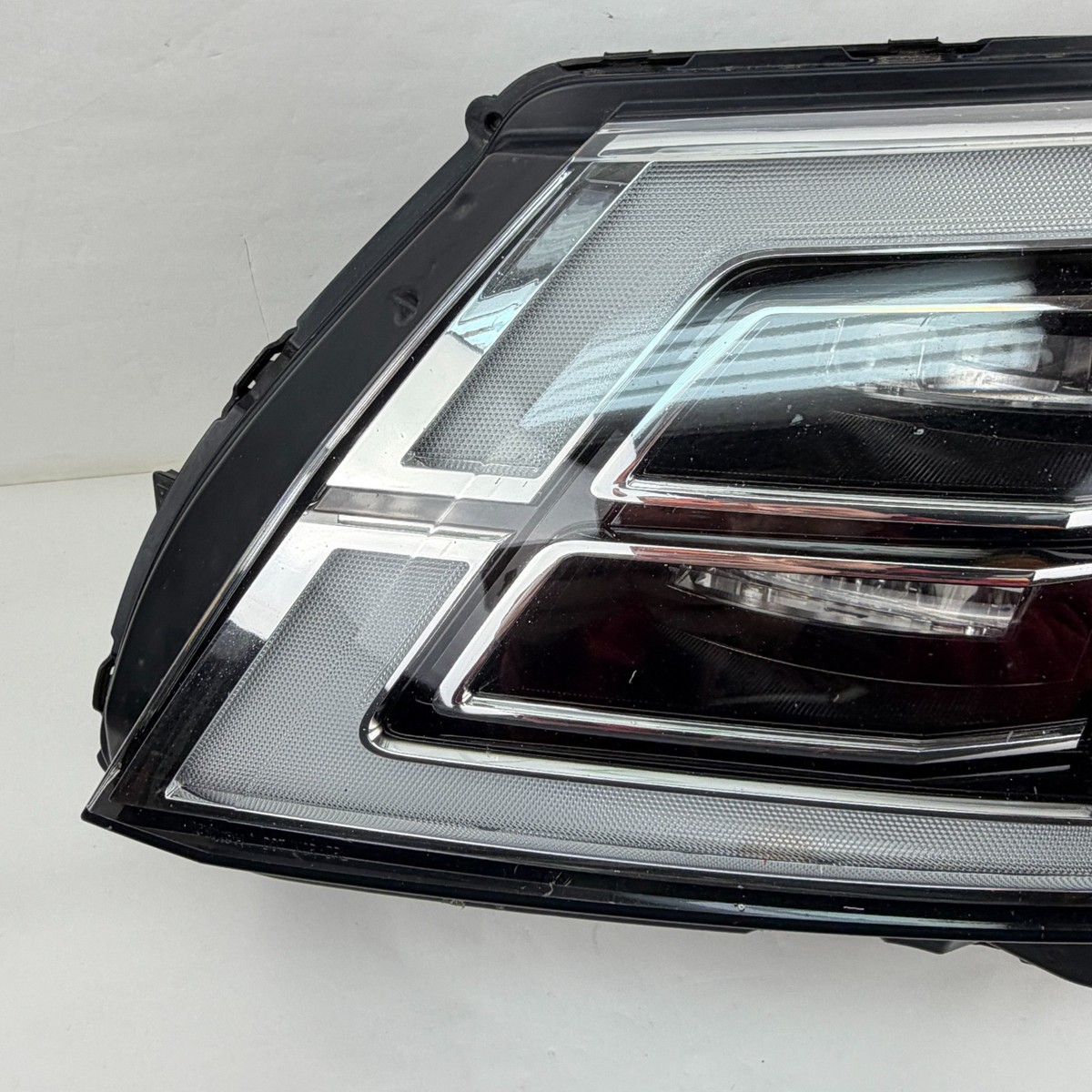 OEM 2021 - 2024 Nissan Armada Left Driver LH Side LED Headlight