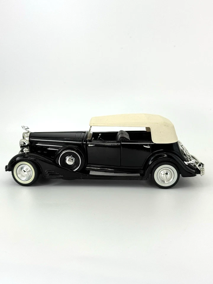 VTG 1933 Cadillac Fleetwood Convertible Diecast Car Black Cream Top READ 1:32 - Image 3 of 4