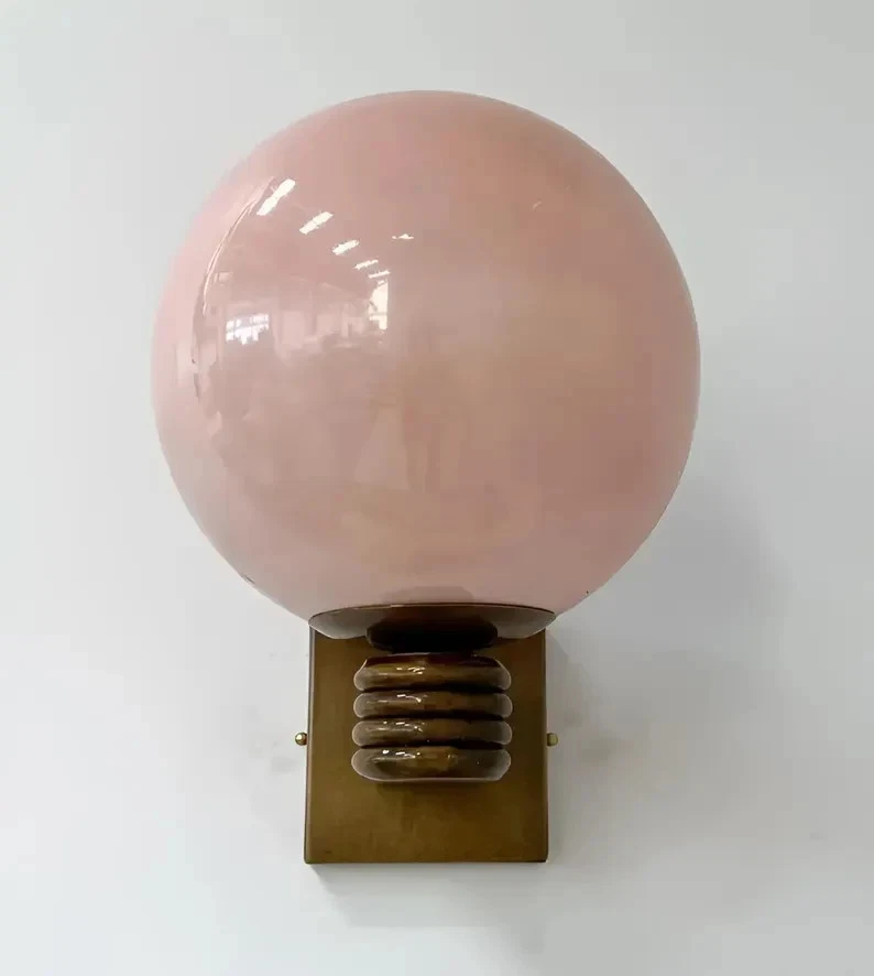 Розовые стеклянные шарики Stilnovo Styles 1950-е латунь Sputnik итальянское настенное бра муранское. - Изображение 4 из 4