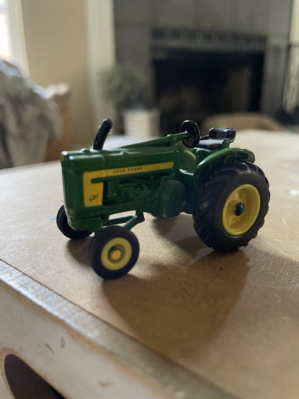 Diecast Ertl John Deere 620 Crop Tractor Farm Toy