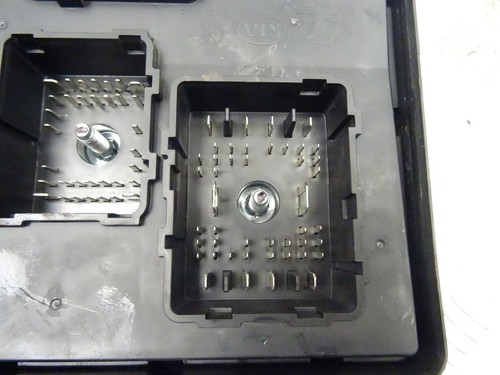 ZEKERINGKAST Hyundai Santa Fe II (CM) 919502B550 - Afbeelding 4 van 5