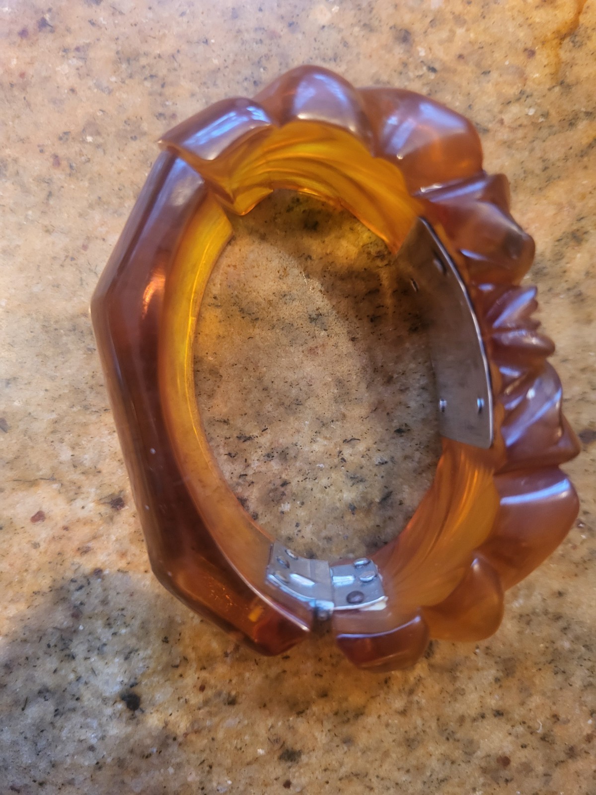 Art Deco Bakelite Hinged  Translucent Bangle Brac… - image 5