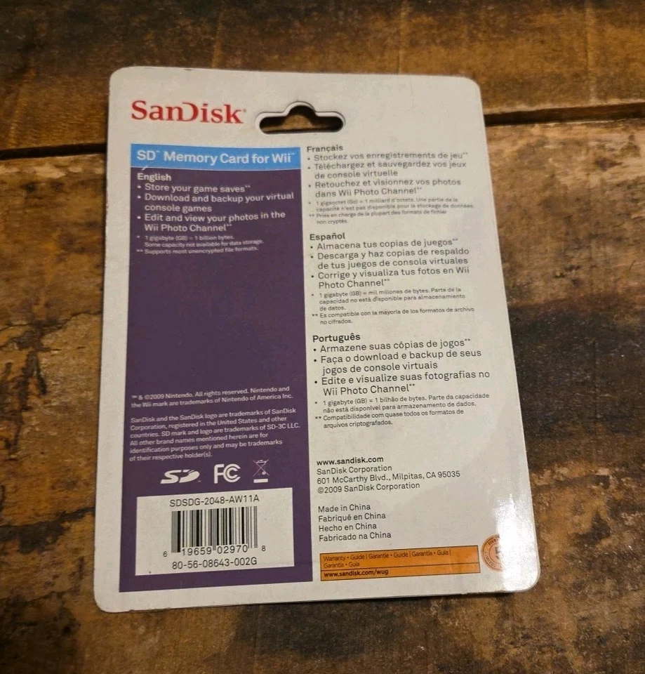 New SealedOriginal SanDisk 2GB 2.0GB SD Memory Card for Nintendo Wii - Image 2 of 2
