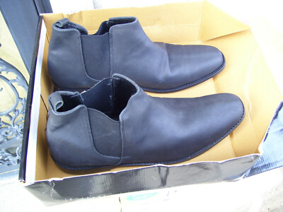 NEW IN BOX Liberty Men's Black Ankle Boots MODEL #1121 SIZE