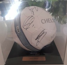 2018/2019 Chelsea Signed Ball In Case
