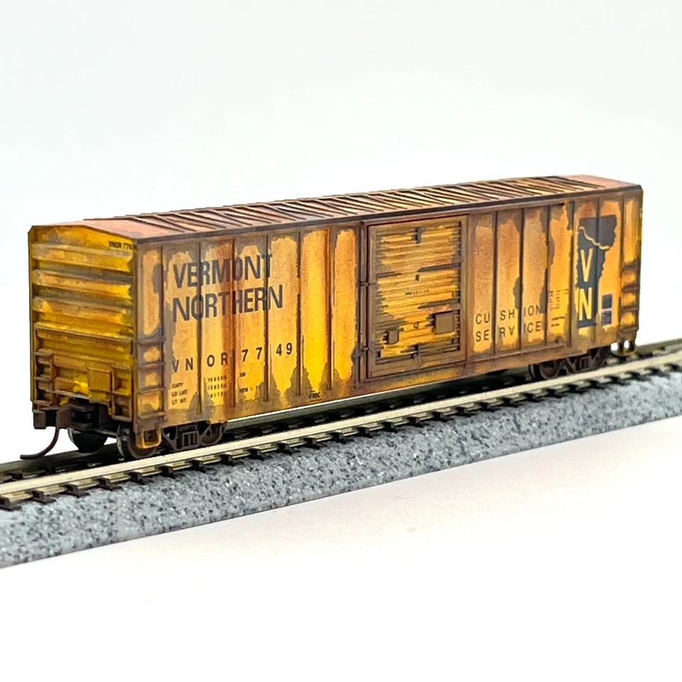 Atlas N Scale Vermont Northern FMC 5077 Boxcar Custom Weathered VNOR 7749 - Image 4 of 4