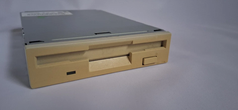 Panasonic 3.5" Floppy Disc Drive. JU-257A606P 720kb/1.4mb - Image 4 of 4