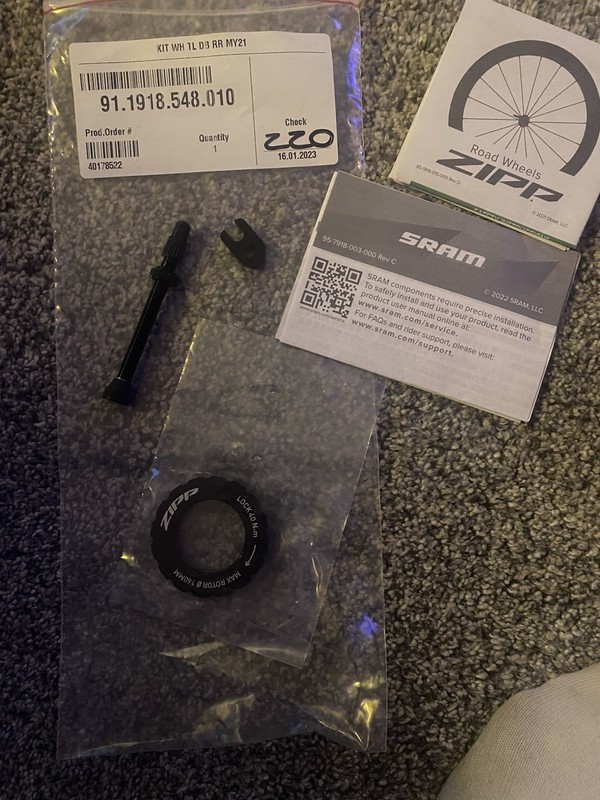 Zipp Wheel and 60mm Tubeless Valve