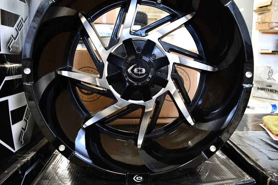 Llanta de camión 18" Vision 422 Prowler negra brillante mecanizada 18x9 8x6,5 12 mm Foto 4 de 4