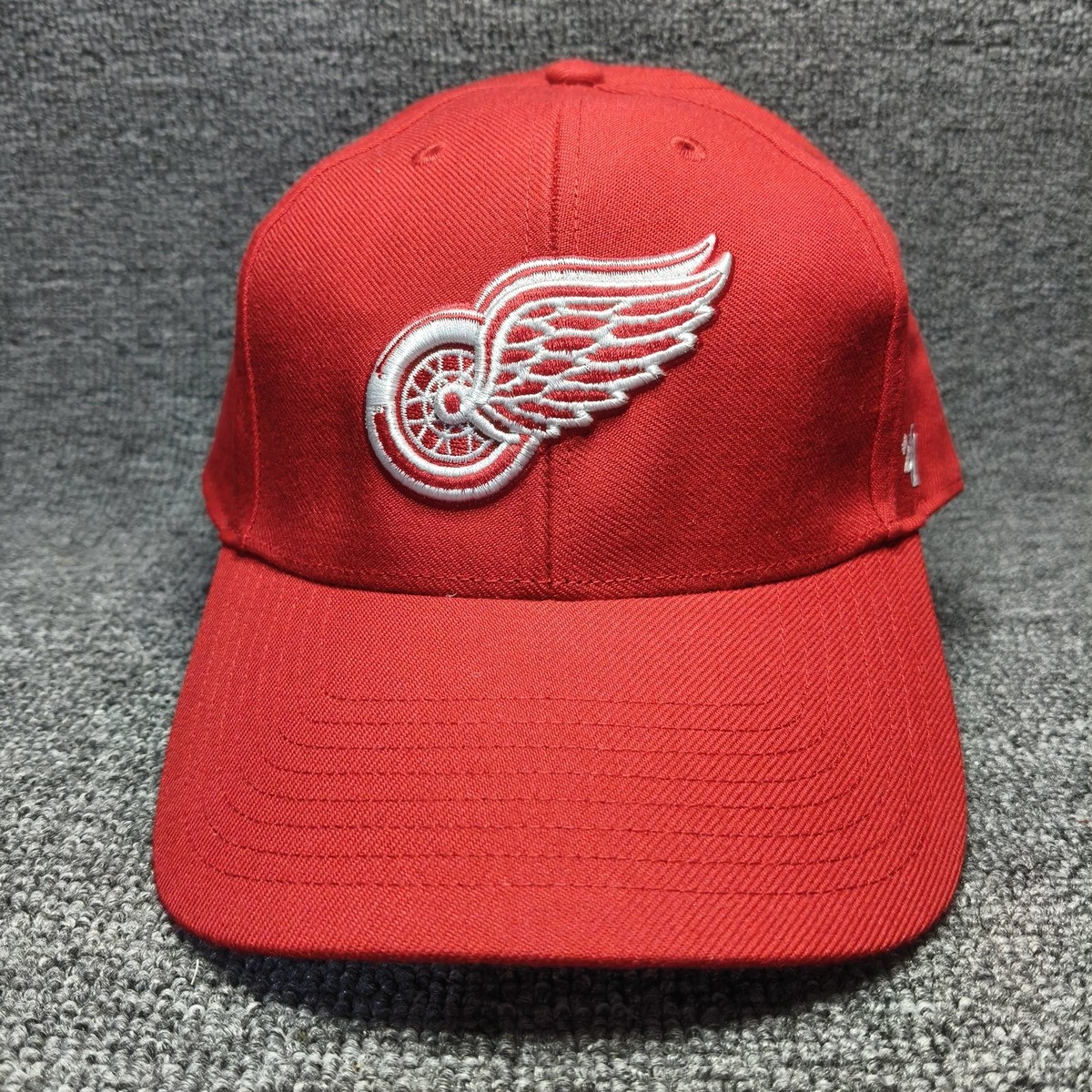 '47 Brand Detroit Red Wings Red Strapback Cap Curved Brim NHL Hat