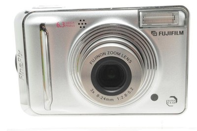 FUJIFILM 富士フイルム FinePix A600 単三電池駆動カメラ FUJIFILM FinePix A600 Compact Digital Camera Excellent Condition
