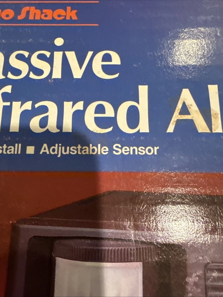 Radio Shack 49-320A Passive Infrared Alarm Adjustable Sensor NEW OLD STOCK - Image 3 of 4