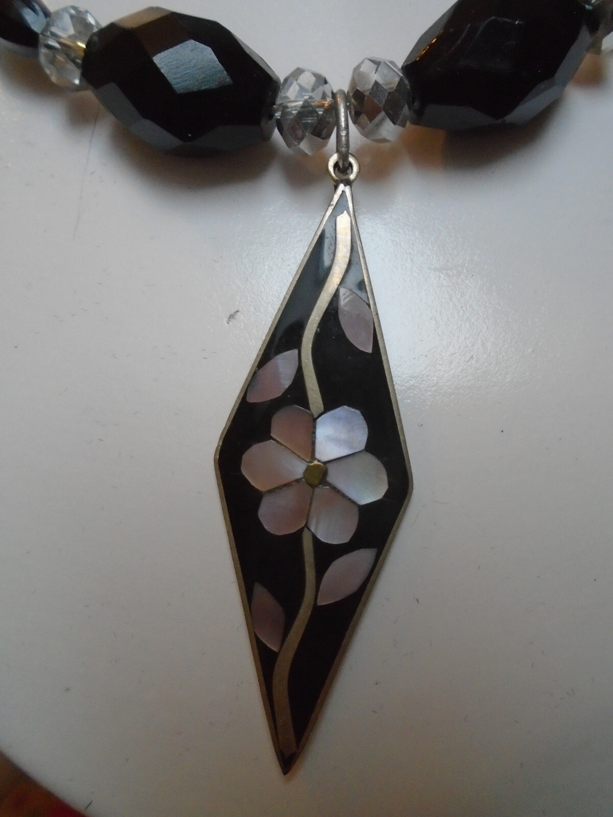 Collier perles anciennes véritable et pendentif nacre | Bijou vintage haut de gamme pièce unique