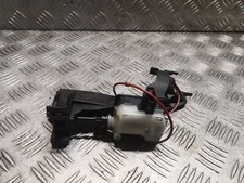 MERCEDES-BENZ ML Klasse W164 Kraftstofftank Abdeckung Schloss 2518200197