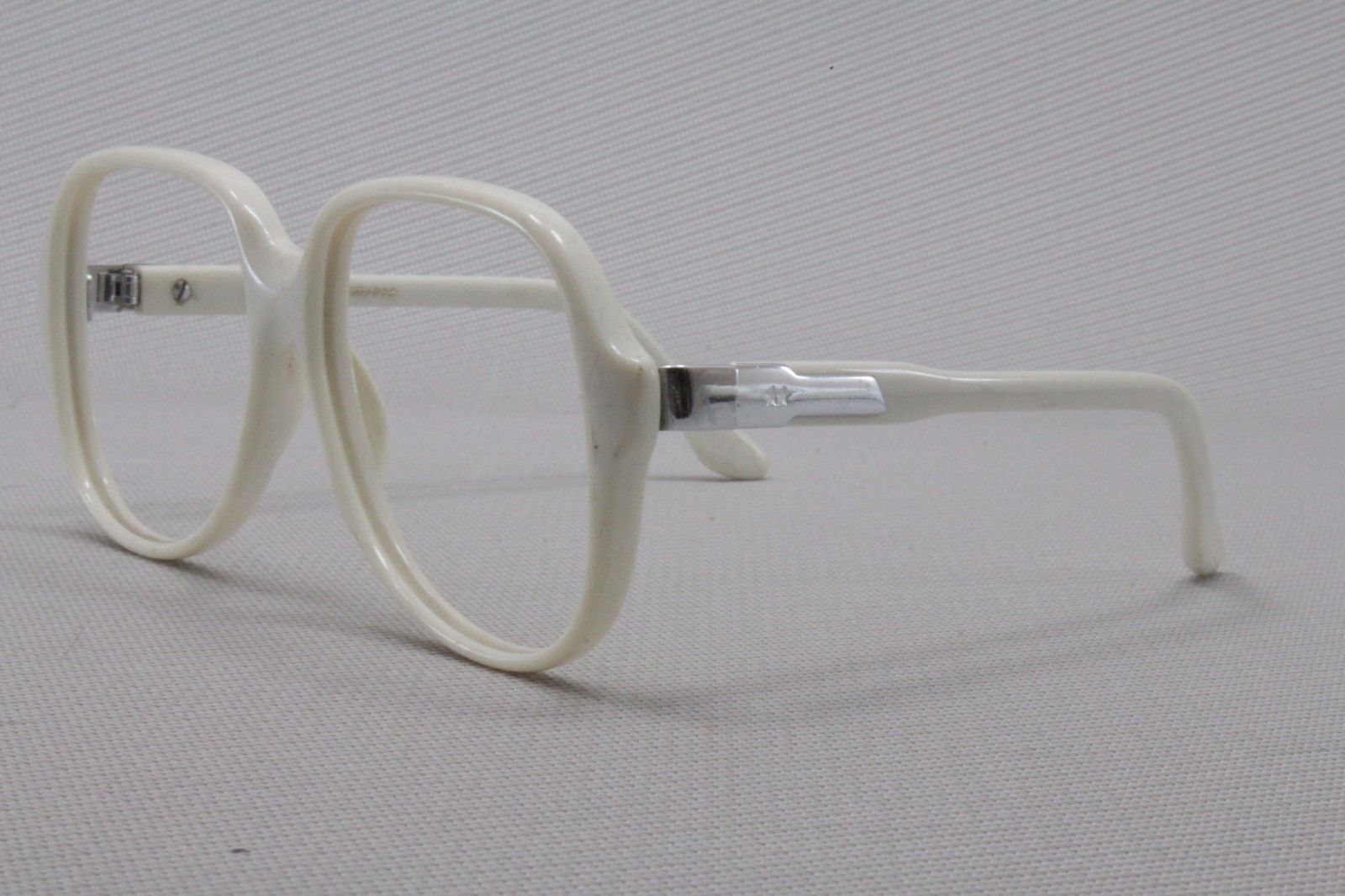 Vintage Luxottica sz 56/16 Eyeglasses Frame Without Lens eBay