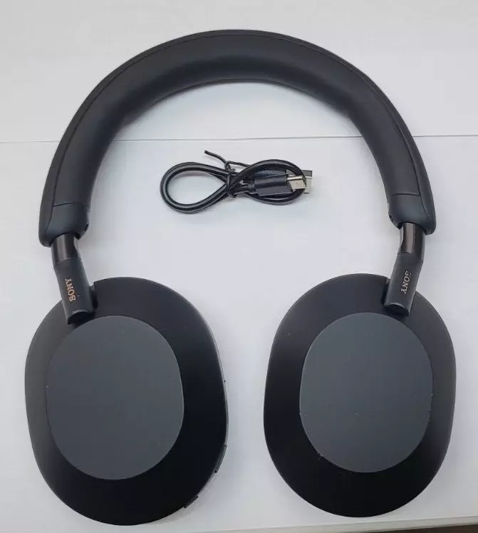 Sony WH-1000XM5/B Wireless Industry Leading Noise Canceling Bluetooth  Headphone