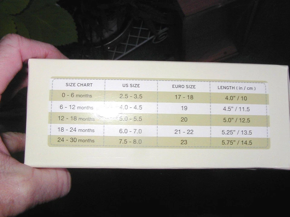 NUEVO EN CAJA Rosa y Blanco Jack and Lily My Mocs 6-12 meses Cuero Zapato Correa Cierre Foto 4 de 4