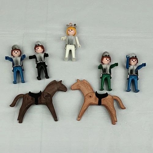 Playmobil Geobra vintage 1974 horses And knights King