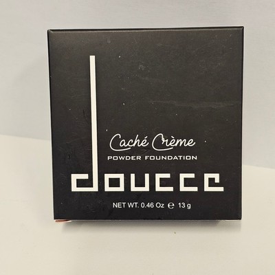 New DOUCCE Cache Creme Powder Foundation NL1 High Coverage Face Powder