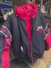 Chicago Bulls Pro Player Reversible Puffer Jacket Medium Brand New Never Worn