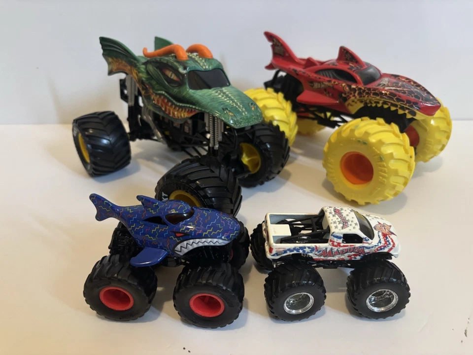 LOTE DE 21 CAMIONES MONSTER JAM HOTWHEELS COLECCIÓN 1:64 TMNT LAVA SHARK DRAGON Foto 3 de 4
