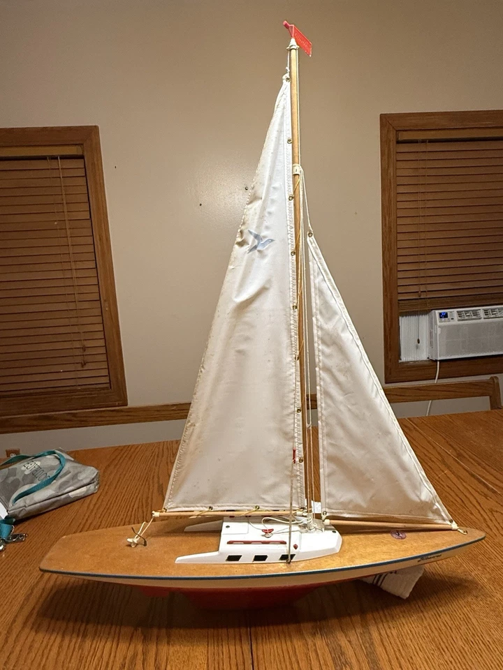 Vintage WOOD Sailboat POND Toy Boat SEIFERT Segelboote GERMANY Günther Albatros - Image 4 of 4