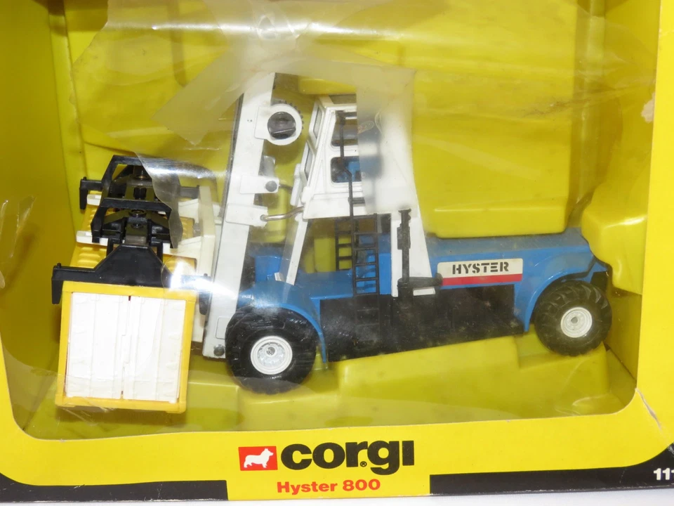 Vintage 1981 Corgi Hyster 800 Forklift with Container No. 1113 - Image 2 of 4