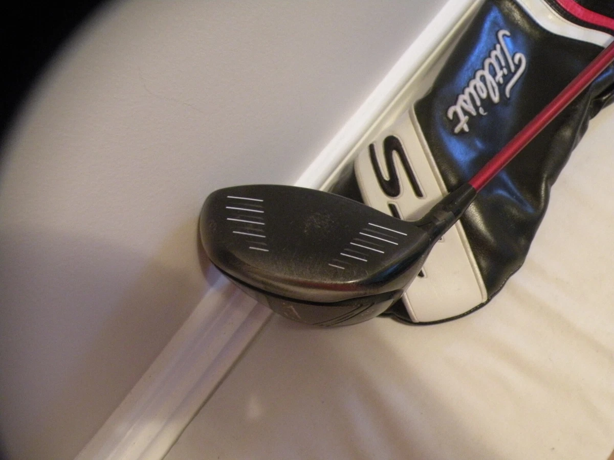 TITLEIST 915 D2 DRIVER, RH, 9.5 ADJ., BASSARA 50,
