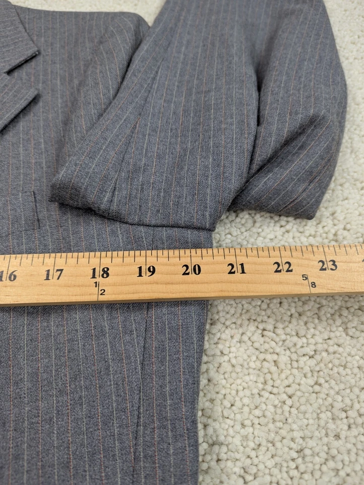 Suit Mens 40L 34x31 Gray Pinstripe Wool 3 Piece Jacket Vest Pants Vintage USA - Image 3 of 4