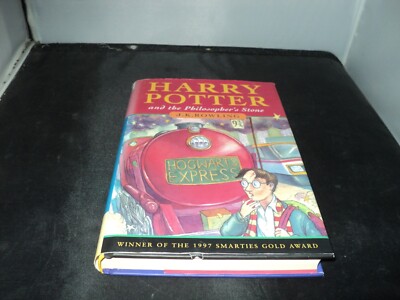 Harry Potter and the philosopher's stone Published by Ted Smart 8th VG